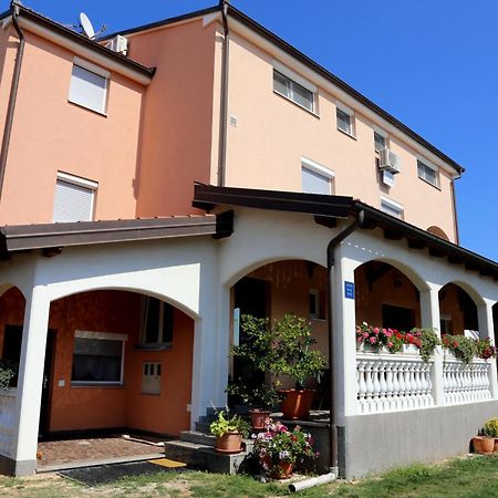 Villa Vera 메덜린 외부 사진